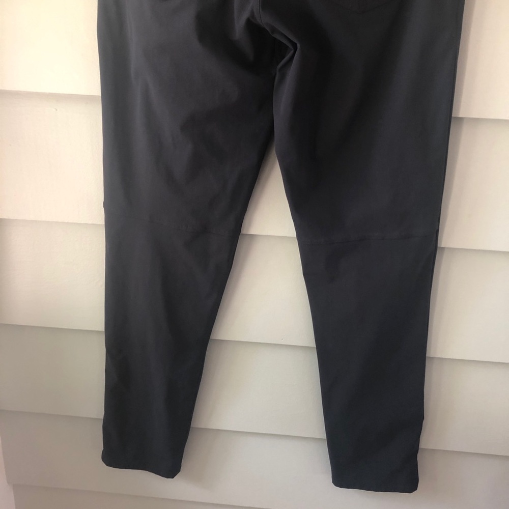 Mens 33x36 Lululemon ABC navy blue pants - Picture 5 of 6